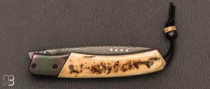   Couteau " 1820 " liner lock de SMZ Flammes de forge - Ivoire de mammouth et lame damas