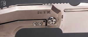   Couteau " Elementak " par CKF Knives et Thomas Gony GTKnives - Titane  et M398