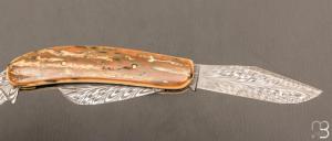 Couteau " Le DUCK de John Wayne " custom par Eric Depeyre - ivoire de mammouth et lames damas plume
