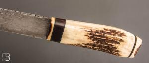  Couteau  " custom " fixe par Michel Blum - Bois de cerf et damas