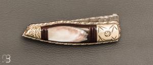  Couteau pliant par Joseph Uda - Nacre noire et damas