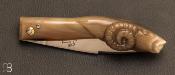 Couteau le grand Capucin corne blonde sculpture "Mouflon" par Cognet