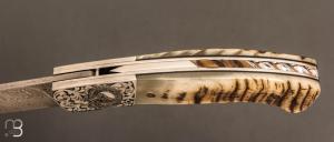   Couteau de poche 1515 édition limitée ''L'Approche au Mouflon'' lame Damas par Manu Laplace