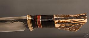   Couteau " Camp droit style Scagel " par Mickaël Moing - Rondelle de cuir / bois de cerf et lame forgée en acier 100C6 