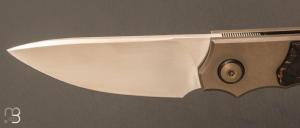 Couteau  "  Creed " custom framelock par Thierry Savidan - Titane et Fat carbon
