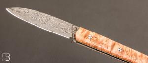 Couteau  "  Montagnol " Loupe d'érable teintée et stabilisée et Damasteel par la Coutellerie Savignac