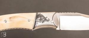 Couteau  "  Pièce unique  " de Jérôme Lamic - ivoire de phacochère et lame en 14C28n