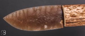 Couteau " Silex blond et bois de cerf " par Kévin Chartier