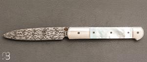    Couteau " Yssingeaux " par Tim Bernard - Nacre et damas mosaïque