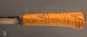    Couteau droit "F" de Frédéric Maschio - Frêne ondé et acier YCS3