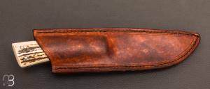 Couteau fixe en bois de cerf et lame en 100C6 par Laurent Gaillard