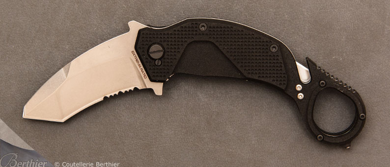 Couteau Karambit d'intervention Extrema Ratio Nightmare