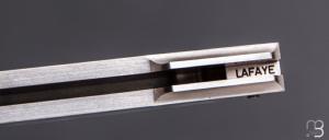    Couteau " custom " par Vincent Lafaye - Nacre blanche et RWL34