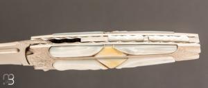   Couteau " Tojin " custom par Koji Hara - Nacre blanche et Cowry-Y