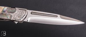    Couteau " Toni " liner-lock custom par Koji Hara - Nacre noire