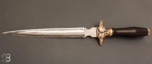 Dague d'exception faite main par Thierry Locicero - Bois de fer et damas - Garde en bronze