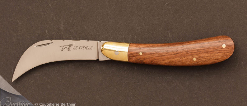 Walnut wood Serpette pocket knife