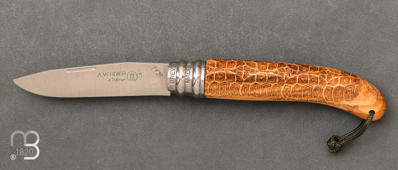 Couteau de poche Alpage Sauvage Olivier gravure Tortue