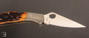 Couteau  "  25th Anniversary commemorative Delica " par Spyderco - 301/500