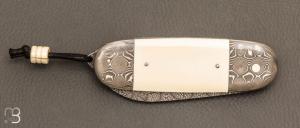  Couteau " Bouledogue lock-back " de Philippe Ricard - Ivoire de mammouth et damas mosaïque