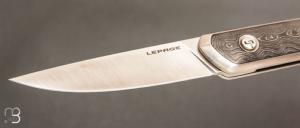   Couteau " Le Galeriste Titane LPO " button-lock par Lepage Knives - Fatcarbon Unititanium