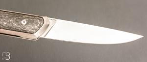    Couteau " Le Galeriste Titane LPO " button-lock par Lepage Knives - Fatcarbon Snakeskin Gold