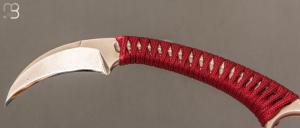    Couteau " Pika Karambit " par Bastinelli Knives et Doug Marcaida