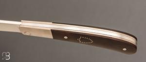   Couteau " Shielded " par Petr Hofman - Noyer densifié et RWL34