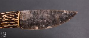 Couteau " Silex noir et bois de cerf " par Kévin Chartier