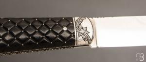    Couteau " Violon capitonné " par Jérôme Lamic - Ebène et fil d'argent
