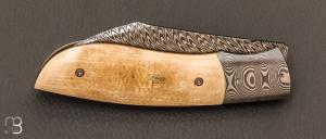 Couteau " Wharncliffe " custom pliant par Milan Mozolic - Ivoire de  mammouth et damas