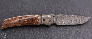    Couteau " pièce unique " liner-lock par Alexandre Musso - Mammouth et damas