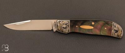  Couteau " slipjoint " custom par Tommy Overeynder - gravure de Tim Herman