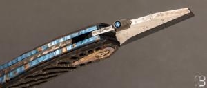 Couteau  " Tank " Bjorkmans damascus et camo carbon gold par Messori Knives