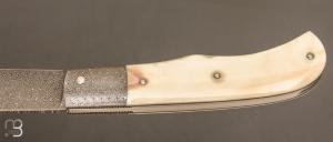   Couteau " Tony XL  " custom de Anthony Brochier - Damas multi-barreaux torsadé et ivoire de phacochère