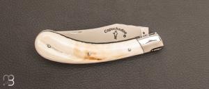 Couteau " Capuchadou  Guilloché " 12 cm ivoire de phacochère par Fontenille-Pataud
