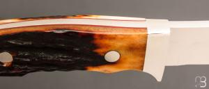  Couteau " Loveless Medium Pro hunter Knife Design " par Shaun Bruwer - Amber Stag