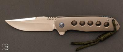 Couteau " Talon Flipper " Titane et lame en CPM 154 par Pena Knives