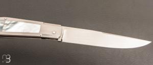     Couteau " custom " par Vincent Lafaye - Nacre blanche et RWL34