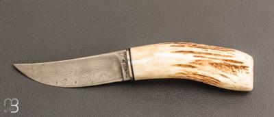    Couteau droit par Henri VIALLON - Bois de cerf et damas