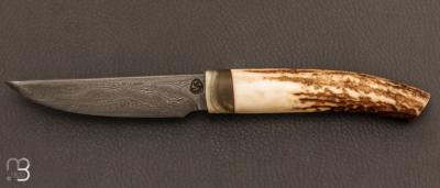  Couteau fixe par Jean Paul Sire - Bois de cerf et Lame forgée acier damas