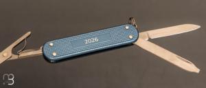    Couteau suisse Victorinox " Classic Alox Édition Limitée 2026 - Glacial Blue  " 0.6221.L26