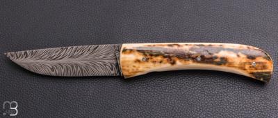    Couteau " Liner lock " pliant par Joël Grandjean - Ivoire de mammouth et lame en damas "plume"