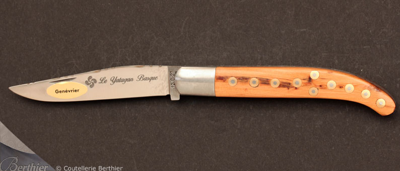 Couteau de poche Yatagan Genévrier