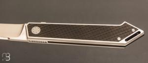   Couteau " Apocalypse " custom par Jean-Pierre Martin - Fibre de carbone et lame en RWL34