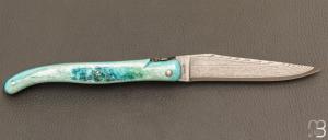   Couteau Laguiole en Aubrac 12 cm manche en os de carbou bleu