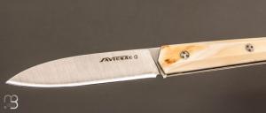  Couteau " Le Capi " par la Coutellerie Savignac - Ivoire de phacochère et lame en 14c28