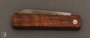 Couteau de poche L'Okto en noyer par Frédéric Maschio