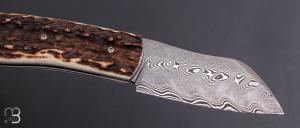 Couteau " Rusty " piémontais de poche de Sylvain Petit - Les Couteaux du Mitou - Bois de cerf et damas