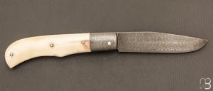   Couteau " Tony XL  " custom de Anthony Brochier - Damas multi-barreaux torsadé et ivoire de phacochère
